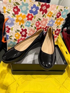Naturalizer Black Patent Wedge Shoe